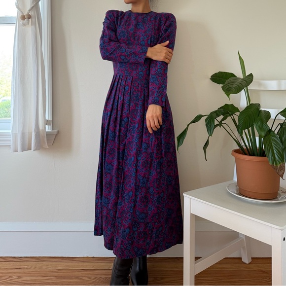 Lanz Originals Dresses & Skirts - Vintage Lanz Originals Floral Print Pleated Purple Cottage 80s Long Dress Small